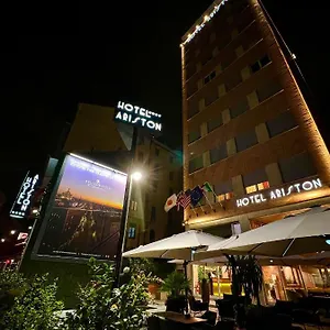 4* Szálloda Ariston